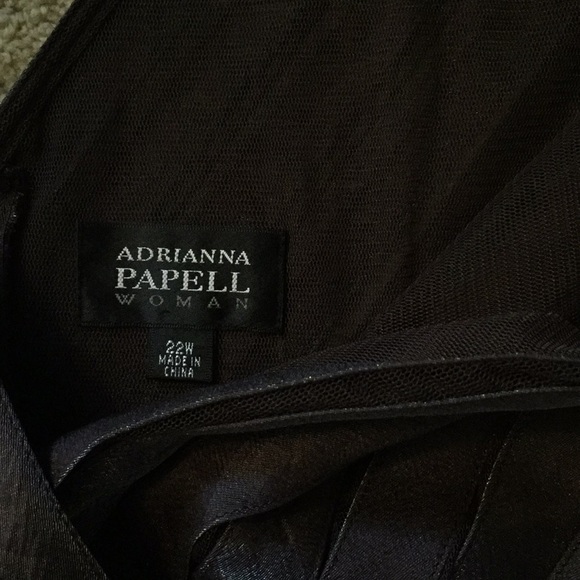 Adriana Papell evening metallic plus size dress - Picture 4 of 6